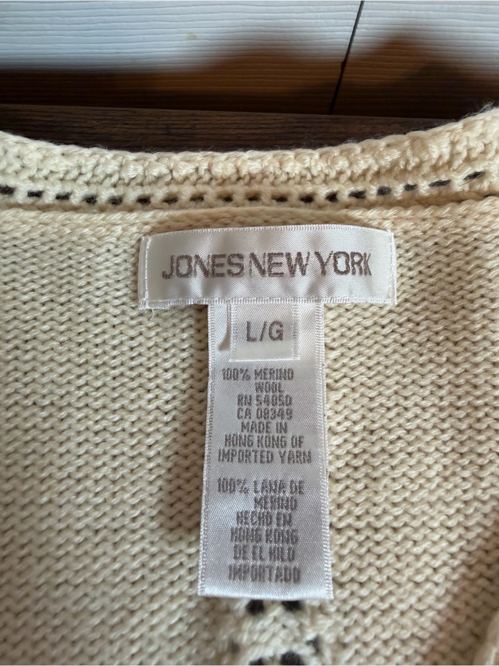 Jones New York Large Cream 100% Merino Wool Open Knit V-Neck Sweater - Picture 8 of 13